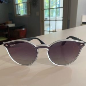 Ray-Ban Women’s Sunglasses-Polarized, Matte-finish